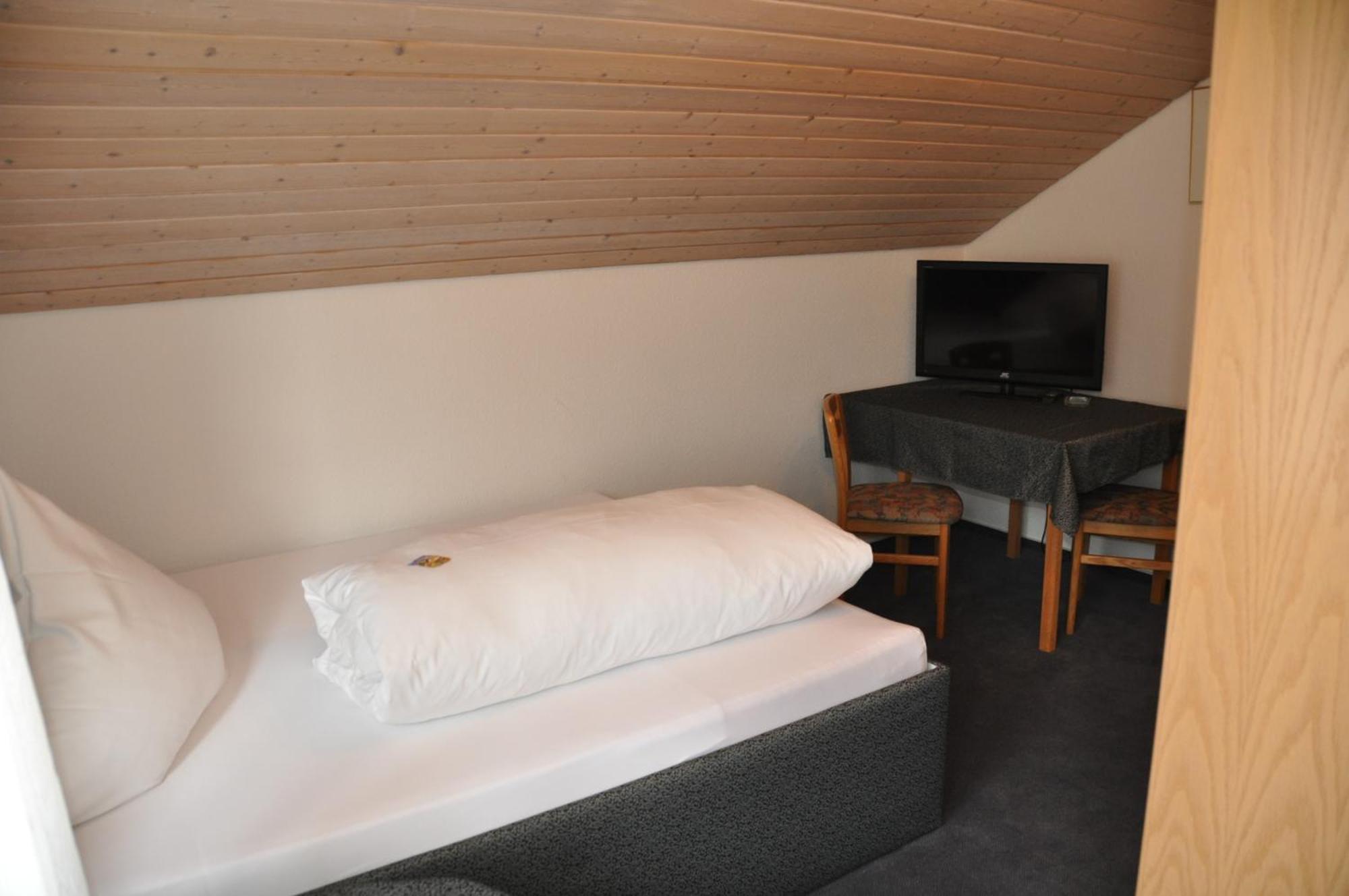 Gaestehaus Ullmannshof Kirchheim am Neckar Номер фото