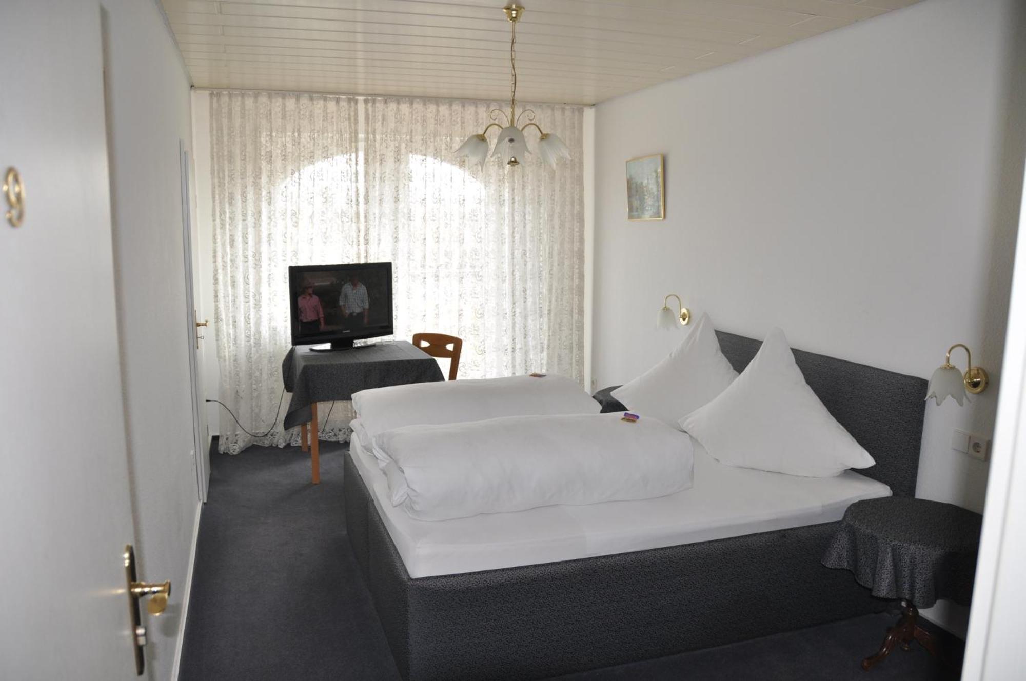 Gaestehaus Ullmannshof Kirchheim am Neckar Номер фото