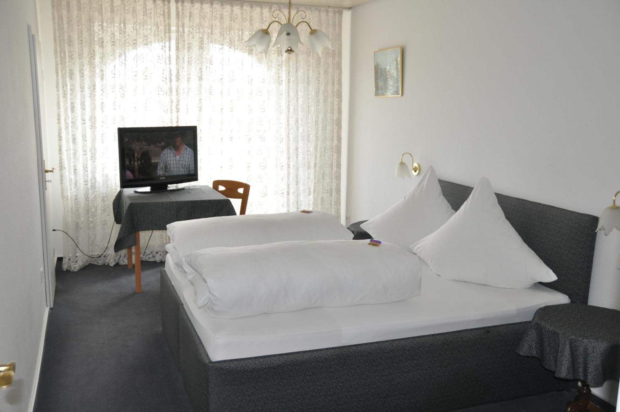 Gaestehaus Ullmannshof Kirchheim am Neckar Номер фото