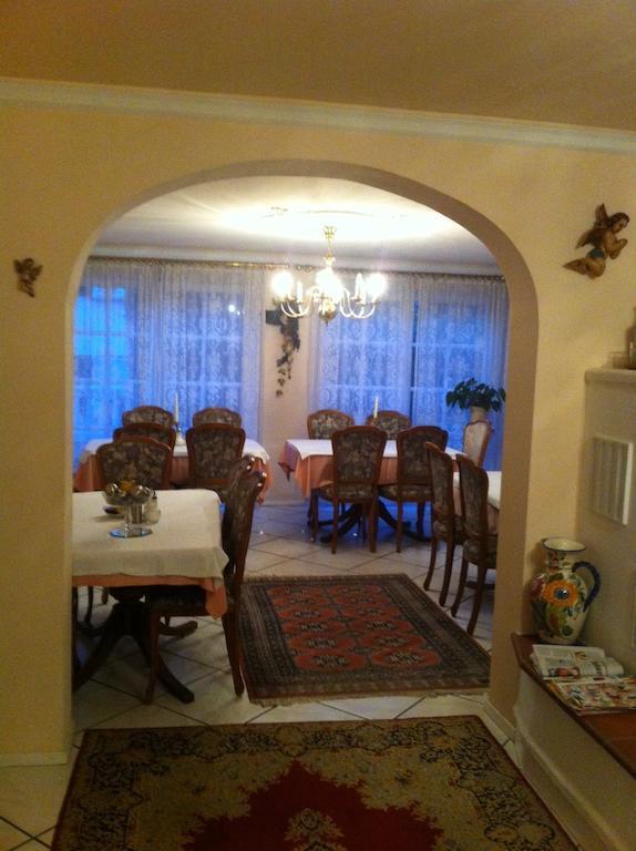 Gaestehaus Ullmannshof Kirchheim am Neckar Екстер'єр фото